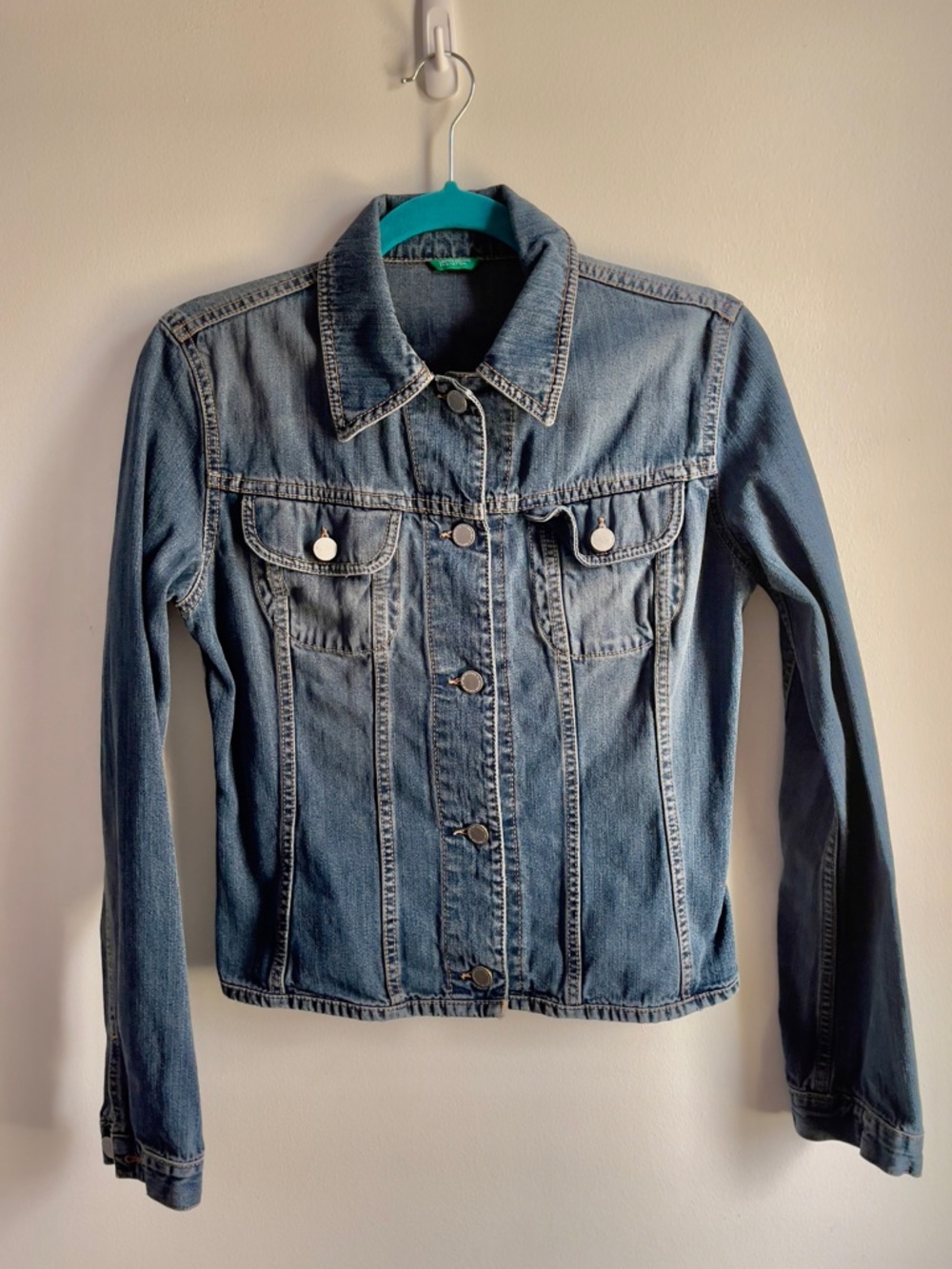 Y2K collectors United Colors Of Benetton Blue Denim Jacket vintage late 90s